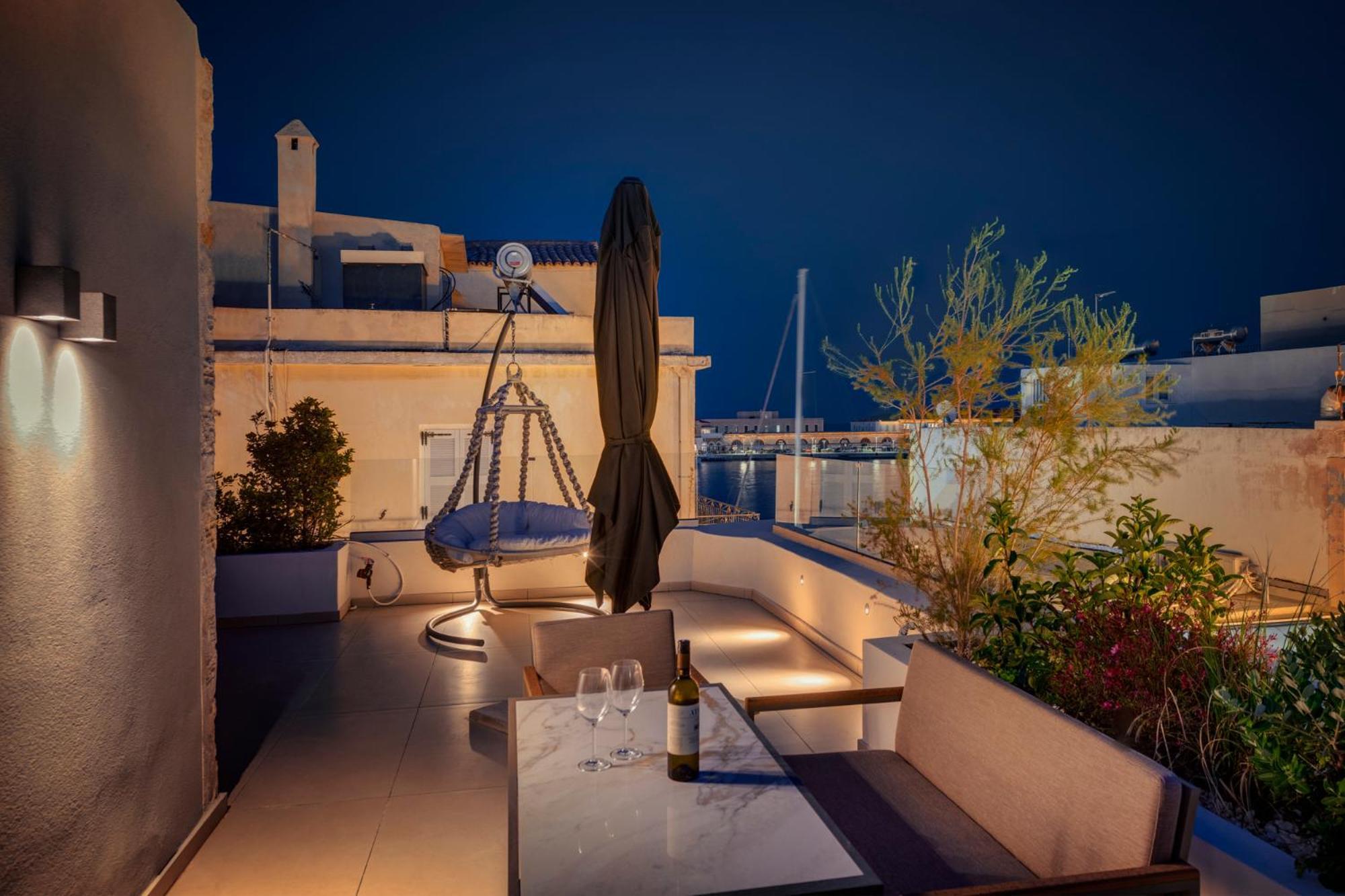 Ninemian Suites Syros エルムポリ エクステリア 写真