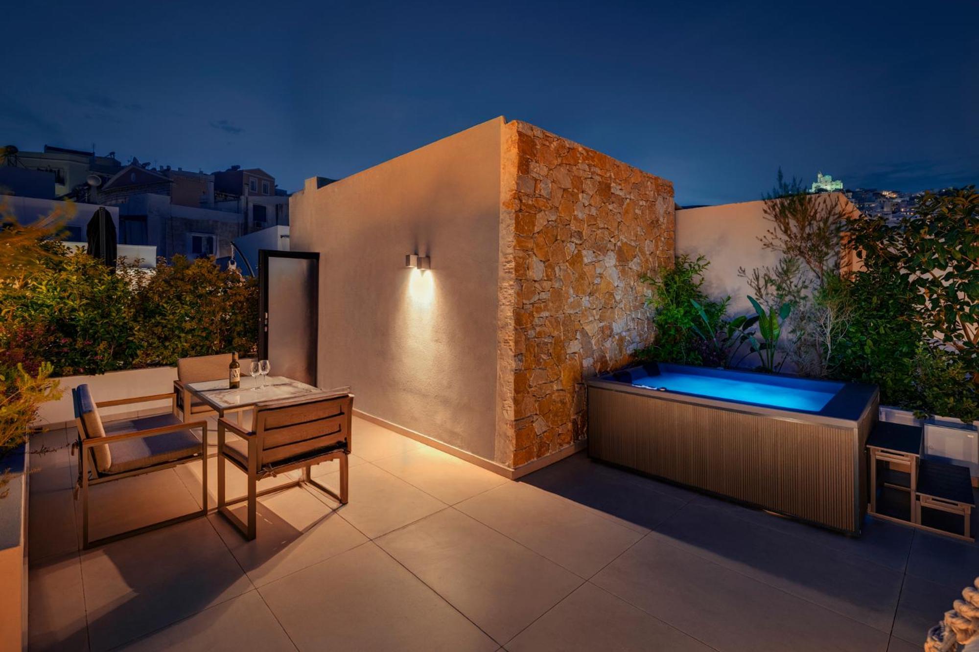 Ninemian Suites Syros エルムポリ エクステリア 写真