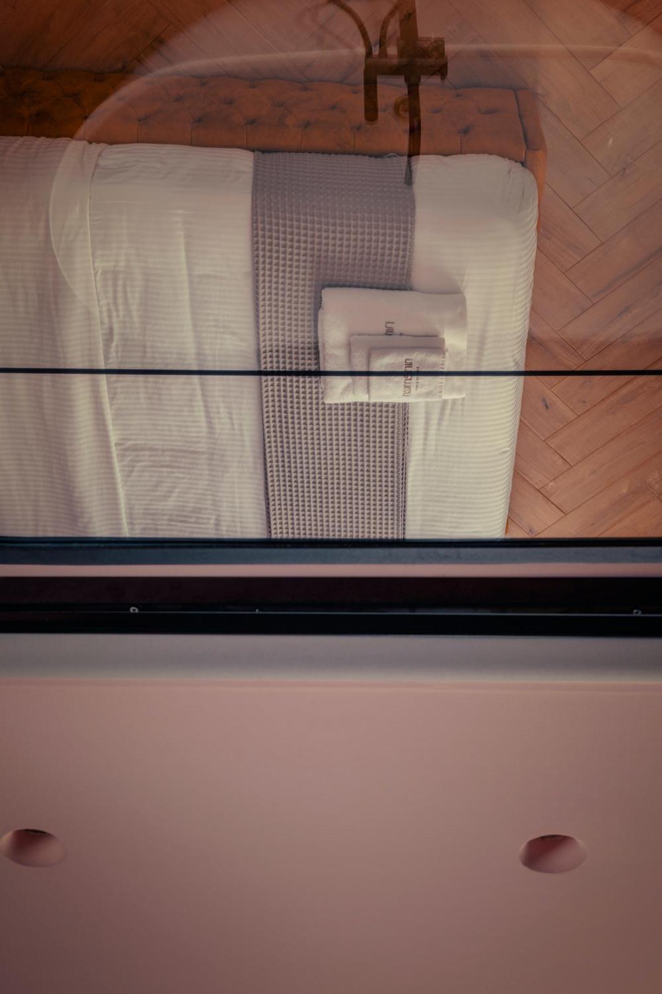 Ninemian Suites Syros エルムポリ エクステリア 写真